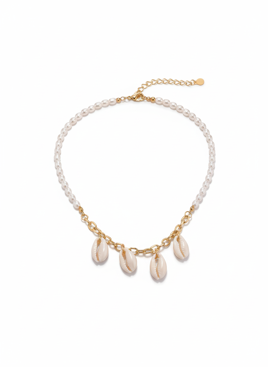 Shell and pearl Necklace
